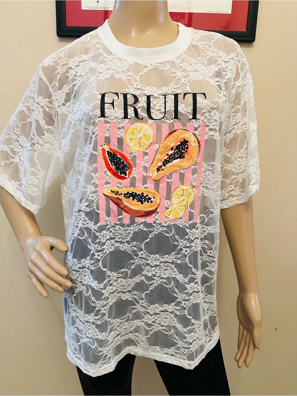 Nylon Apparel White Lace Oversized Papaya Fruit Graphic Tee Top - Size L